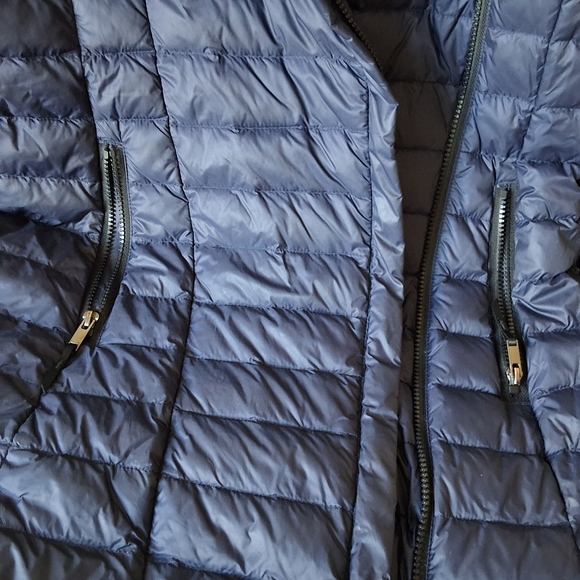 90% Down Women's Navy Quilted Jacket - Picture 2 of 8